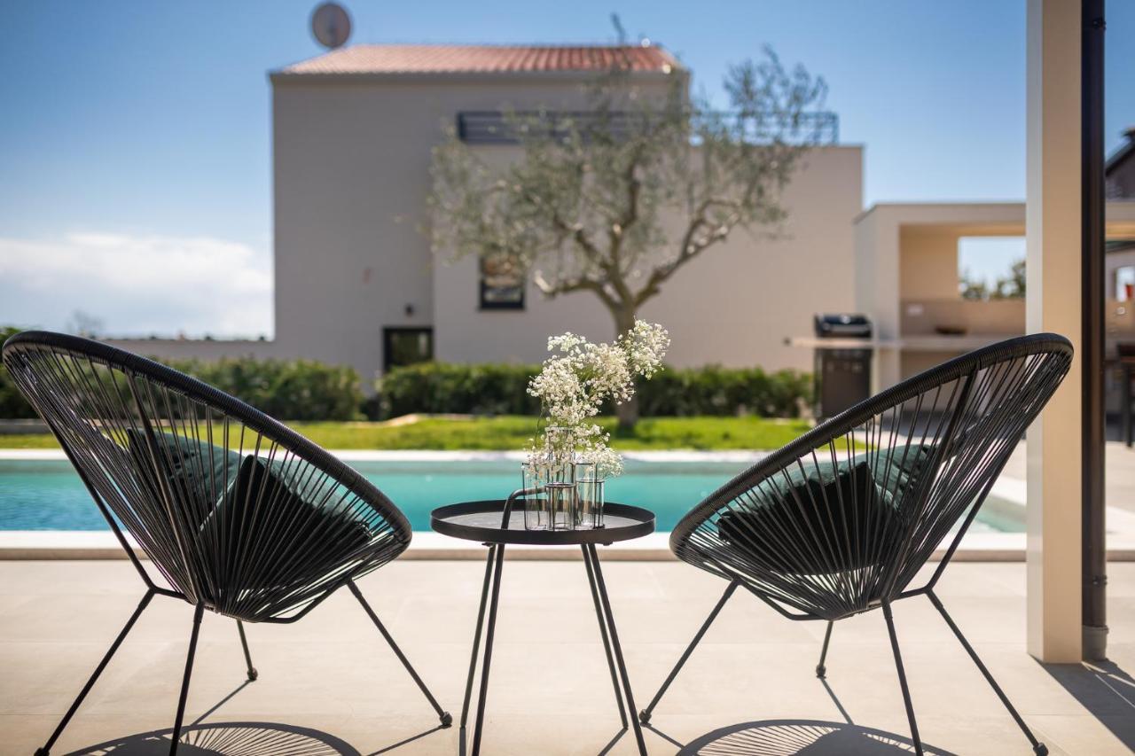 Belvedere Holidays Villas Новиград Екстериор снимка