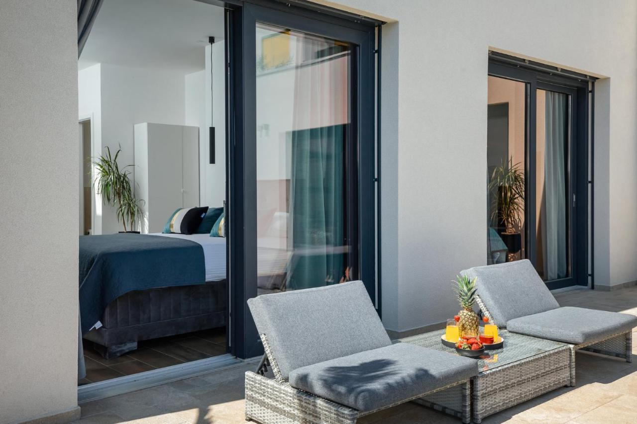 Belvedere Holidays Villas Новиград Екстериор снимка