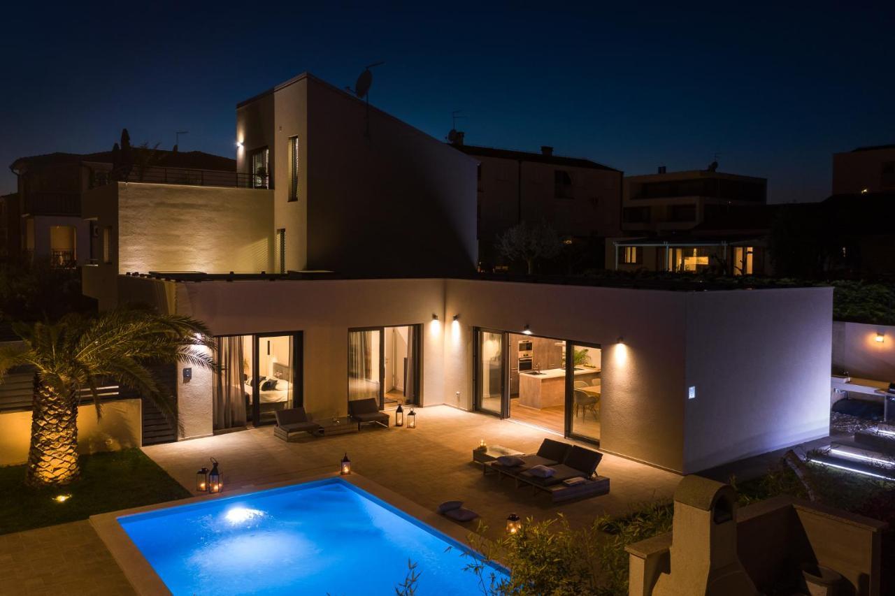 Belvedere Holidays Villas Новиград Екстериор снимка