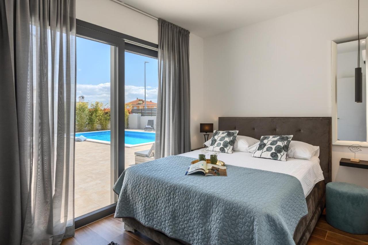 Belvedere Holidays Villas Новиград Екстериор снимка